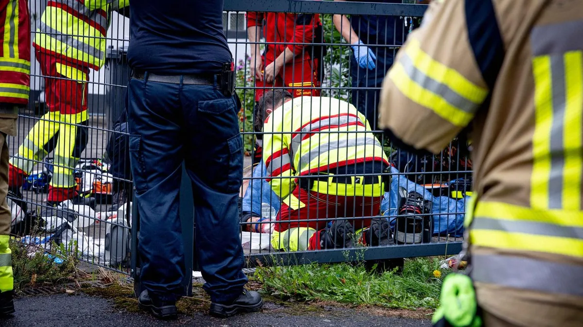 Hattingen: Mann nach Angriff in Lebensgefahr - Nachbar festgenommen