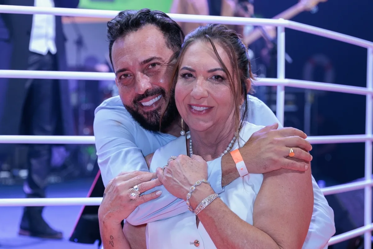 William Gusmão fala em “máscara” após climão da mãe com amigos de Virginia