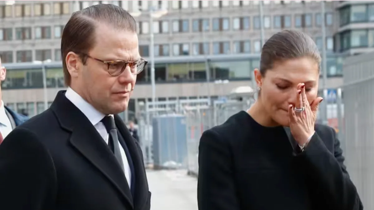 La princesa Victoria de Suecia, como nunca la habíamos visto, se despide de su "padrino" el rey Harald con una conmovedora carta