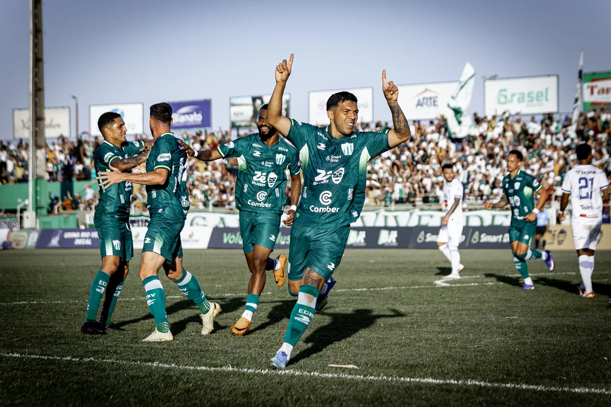 Sensação da Divisão de Acesso, Rio Verde vence mais uma e dispara na liderança