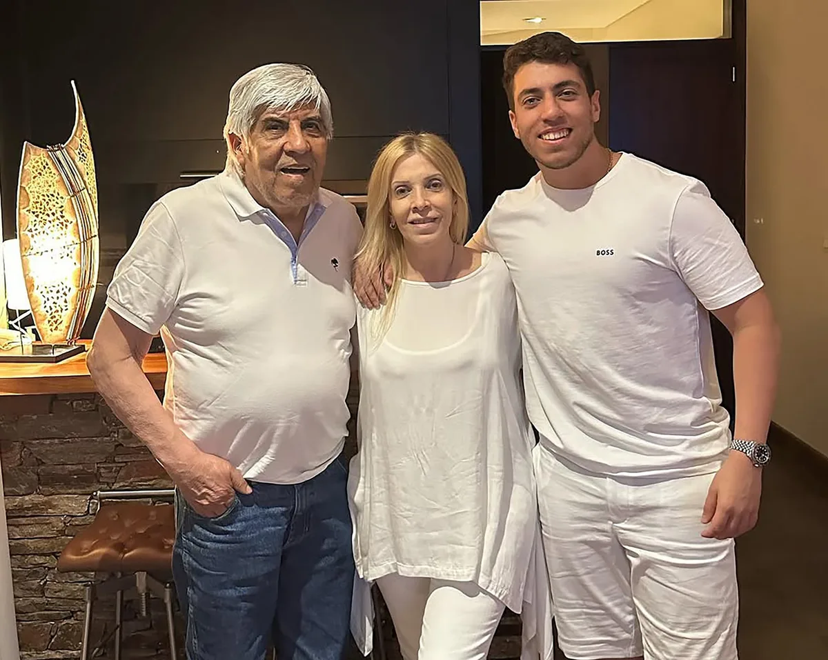 Hugo Moyano giró en un mes $2580 millones a fideicomisos vinculados a su esposa