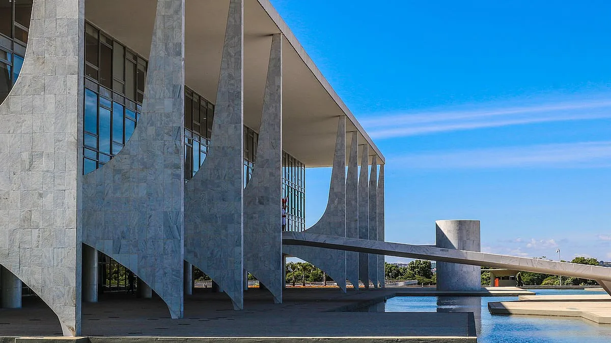 O seminarista, o nazi, o teenager. O que se sabe do grupo que queria explodir Planalto brasileiro