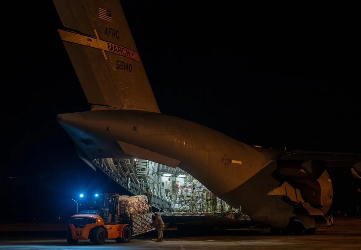 EEUU envió 10 toneladas de ayuda humanitaria a Colombia tras terremoto
