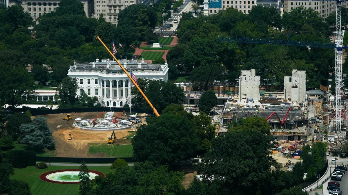 Entra en vigor la sentencia que ordena a Trump detener las obras del salón de baile de la Casa Blanca
