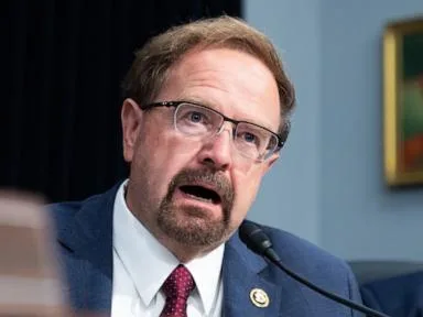 North Carolina congressman Edwards asks House colleagues not to censure him