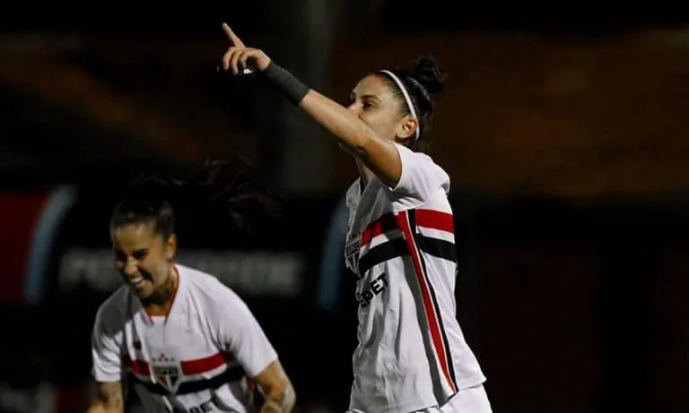 Brasileiras entram em campo em amistosos de interclubes na Espanha