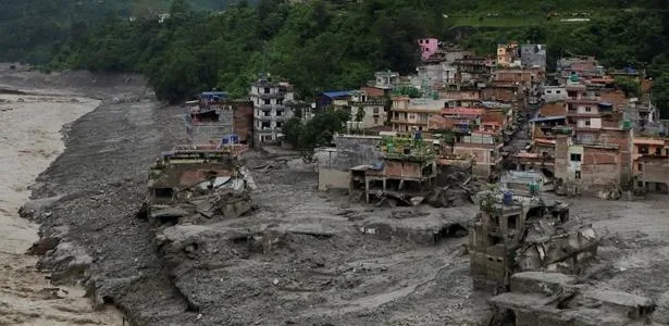 Itamaraty diz que não há brasileiros entre as vítimas no Nepal e no Tibete