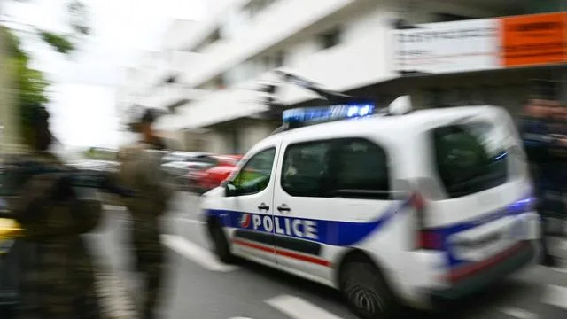 Frankreich: Polizei in Marseille stoppt Neunjährigen am Steuer eines SUV