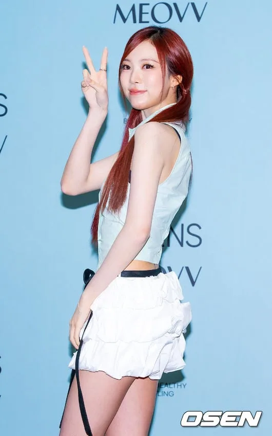[사진]미야오 나린,'깜찍하게 브이'