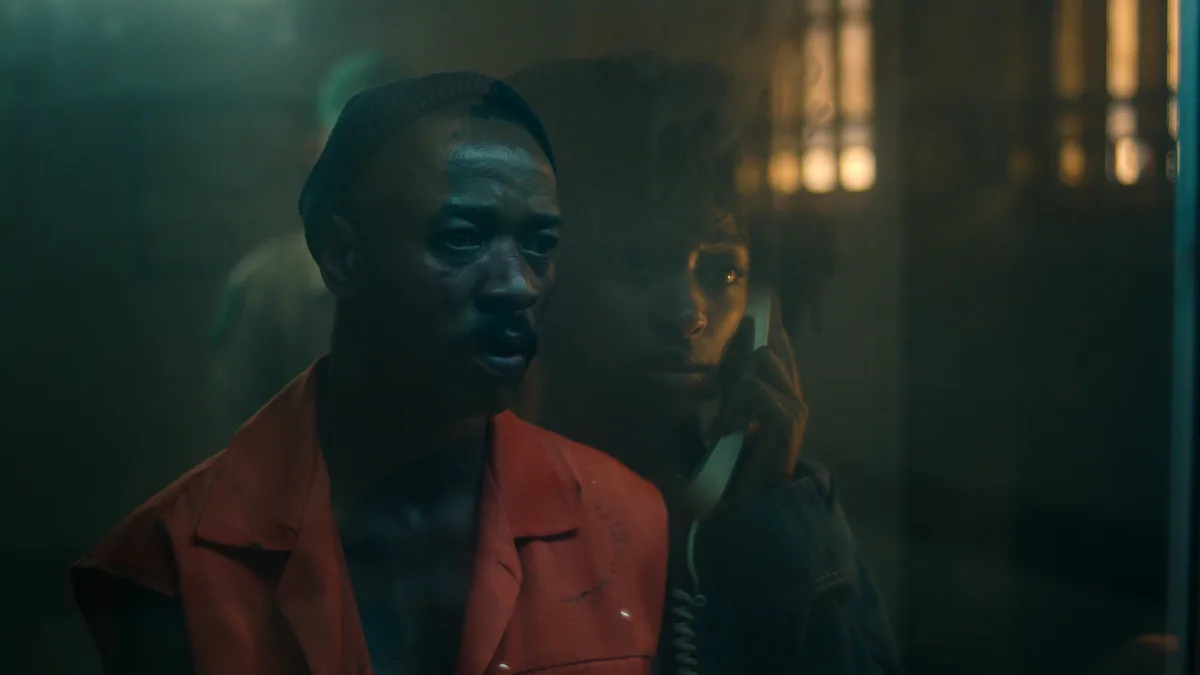 Série brasileira da Netflix fez sucesso e ganhou versão internacional