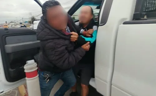 Agreden con líquido hirviente a inspector de transporte en Pachuca, Hidalgo; autoridades investigan al presunto responsable