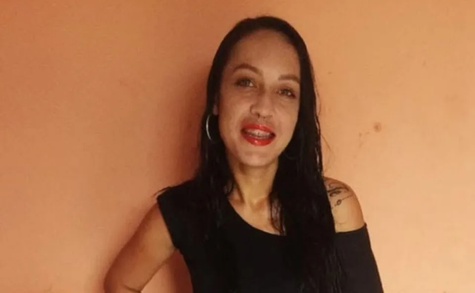 Quem era mulher que morreu ao ser baleada durante discussão e abandonada em matagal pelo namorado na Grande Curitiba