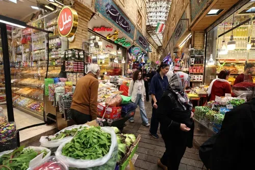 'Going bankrupt': Iran shopkeepers struggle as war dims demand