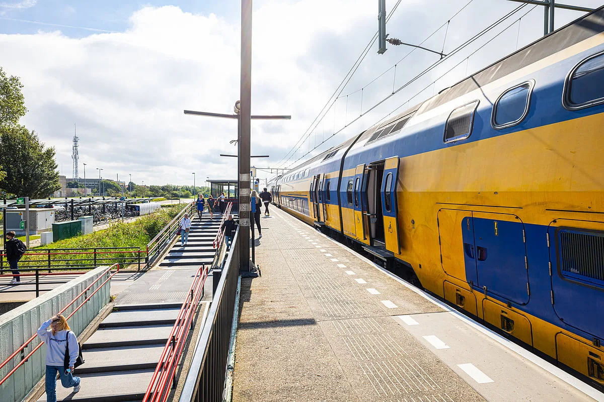 Suspeita de sabotagem paralisa circulação ferroviária nos Países Baixos