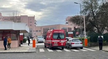 Hospital Amadora-Sintra. Ordem dos Enfermeiros diz que reforço anunciado não é suficiente