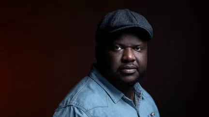 Le prix Fnac décerné à l'écrivain canado-haïtien Thélyson Orélien pour "C'était ça ou mourir"