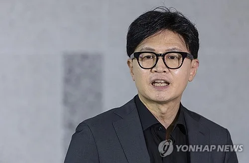 與 "한동훈 딸 논문 대필"…韓 "김민석 아들 위해 法발의"(종합)