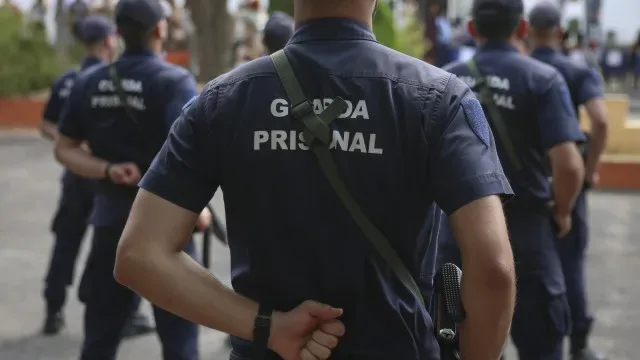 Guardas por recluso: Sindicato alerta tutela para "mínimo histórico"