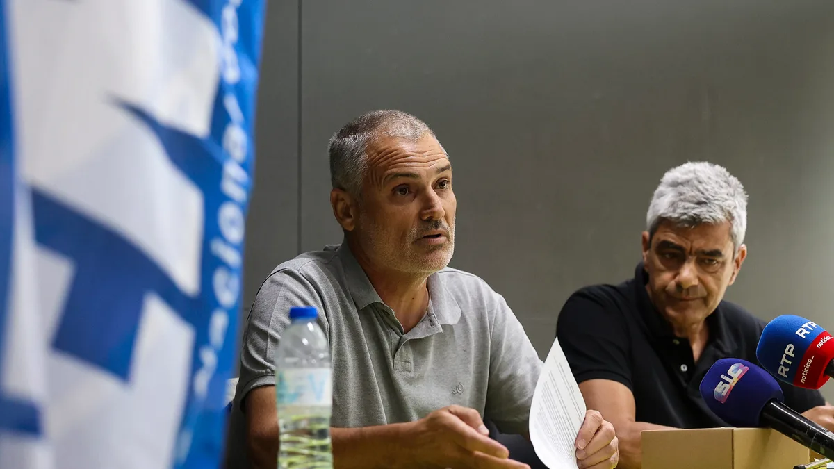 Fenprof faz ‘queixa’ à Provedora sobre trabalho suplementar feito pelos professores durante época dos exames