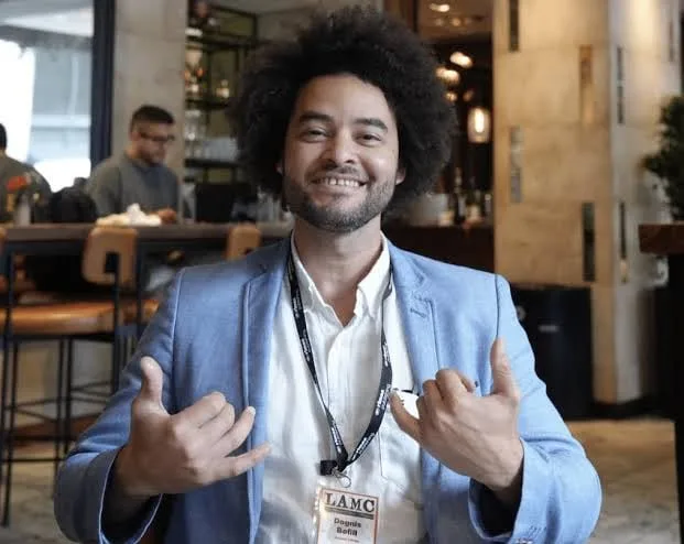 El percusionista Degnis Bofill queda detenido por ICE en el aeropuerto de Miami