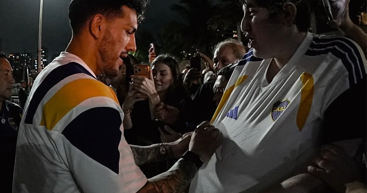 Boca llegó a Río de Janeiro con Paredes al frente de un plantel que tiene la ilusión de dar vuelta la serie ante Vasco da Gama en el Maracaná