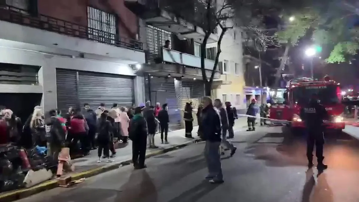 Explosión en un hotel de Constitución: hay cinco heridos y un amplio operativo de emergencia