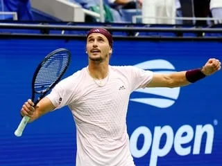VIDÉO. « Je pensais qu’il y avait 5-1 »: la scène improbable d’Alexander Zverev qui ne célèbre pas son titre à l’US Open