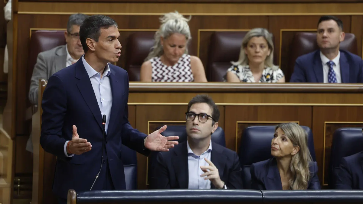 La 'ley mordaza', la de familias, la de secretos oficiales... el final de legislatura se acerca con las promesas del Gobierno en el cajón