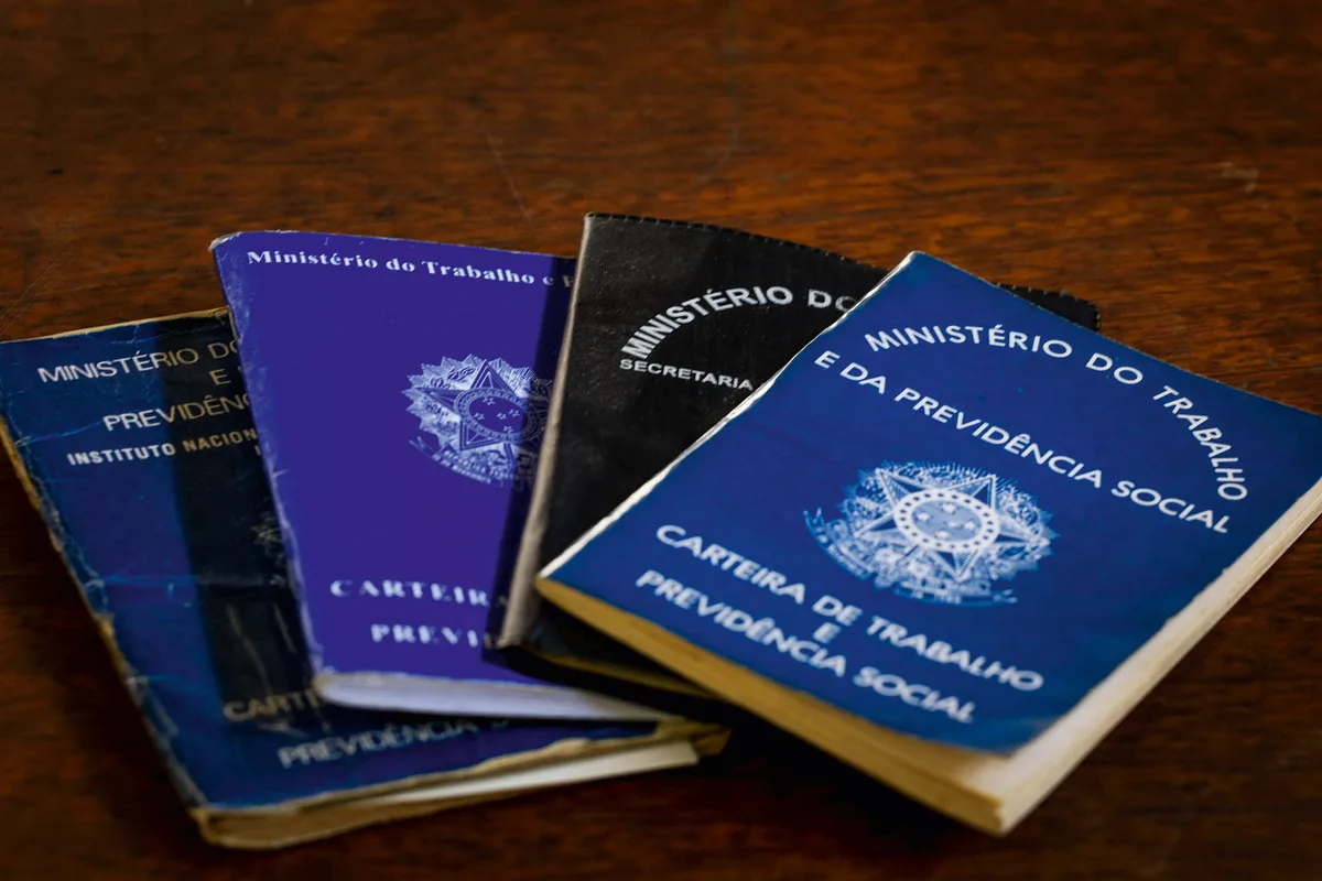 Desemprego cai em 13 estados no segundo trimestre, mostra IBGE