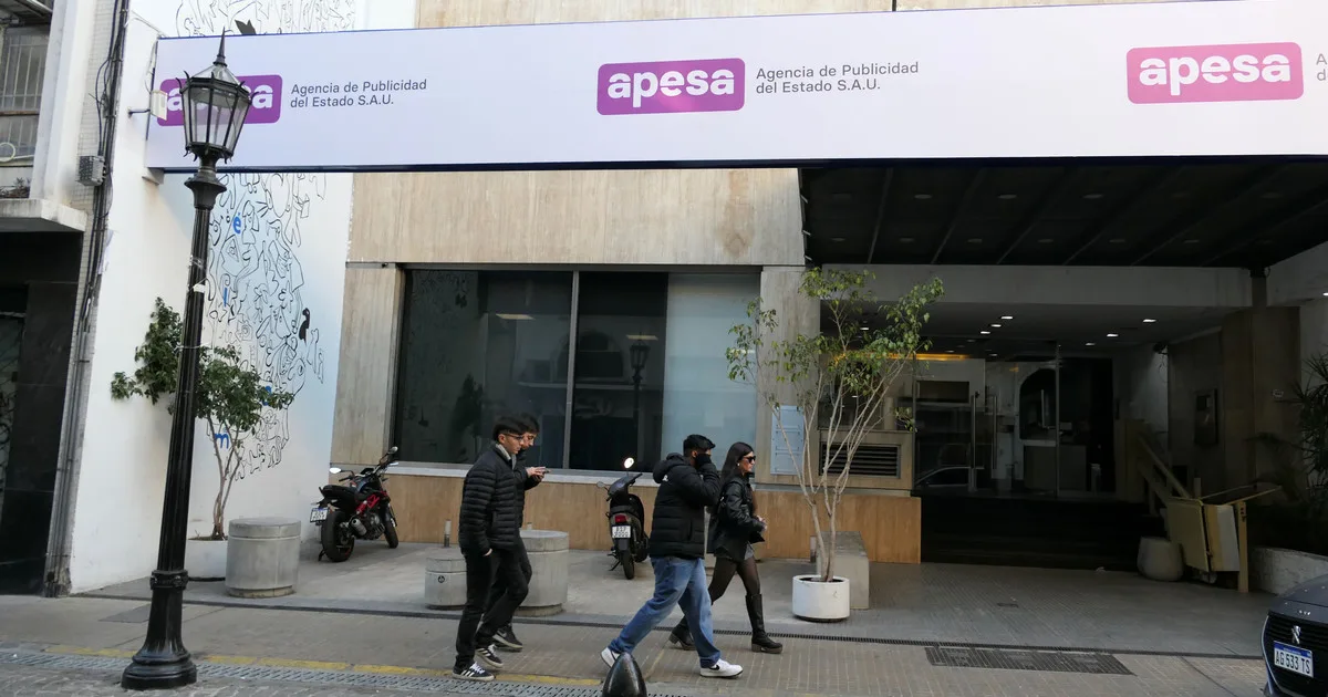 Procesaron a dos exgerentes de Télam por la "contratación irregular" del servicio de comidas para empleados