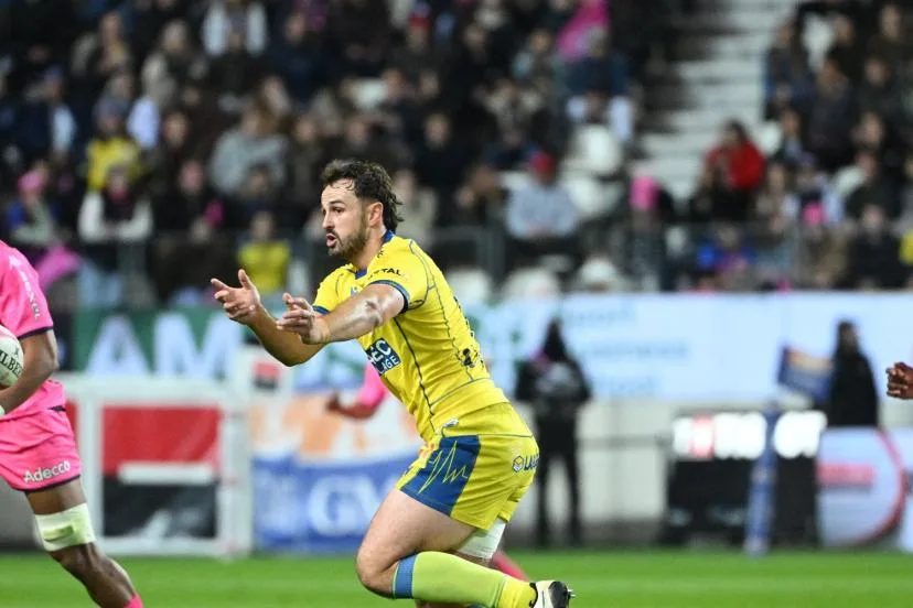 Décisif à plusieurs reprises face au Stade Français, Harry Plummer continue de jouer les premiers rôles à Clermont