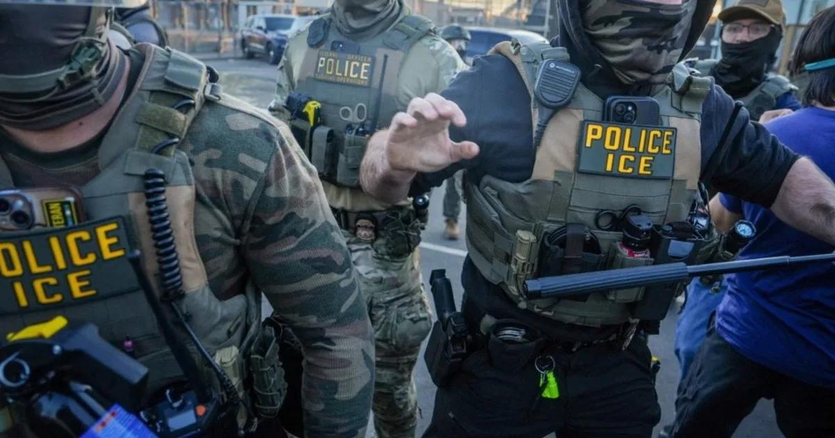 Confirmado por la administración Trump: los agentes de ICE deberán usar cámaras corporales para finales de septiembre
