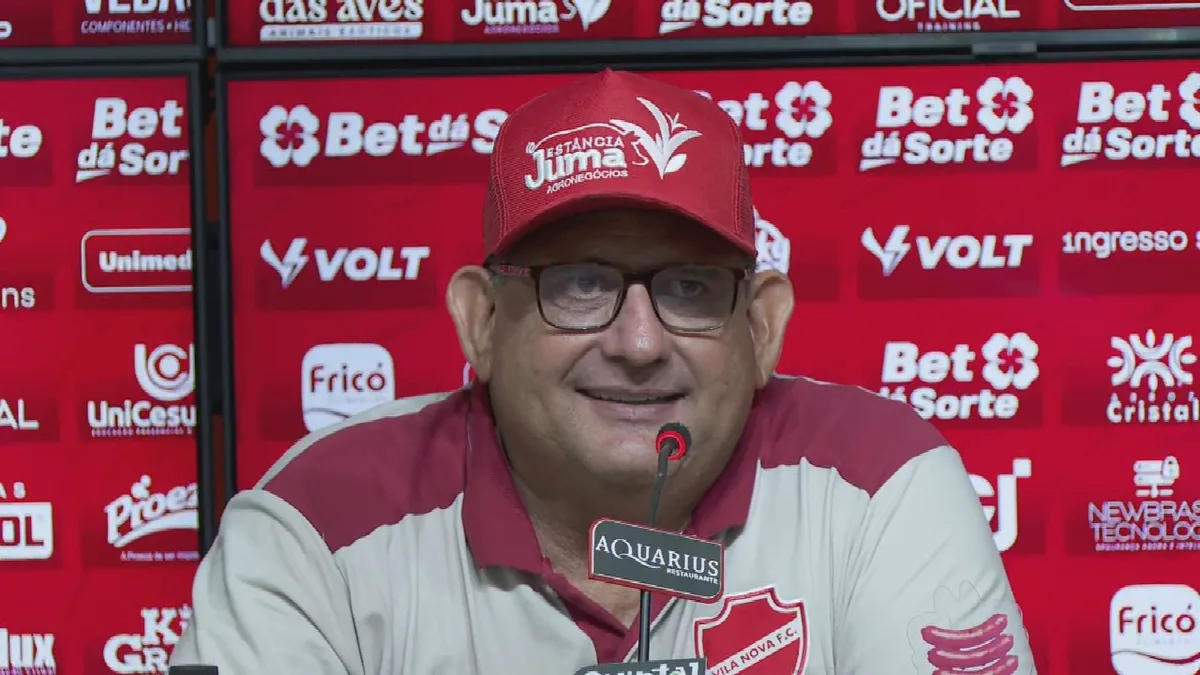 Guto Ferreira valoriza vitória magra que colocou o Vila Nova na liderança