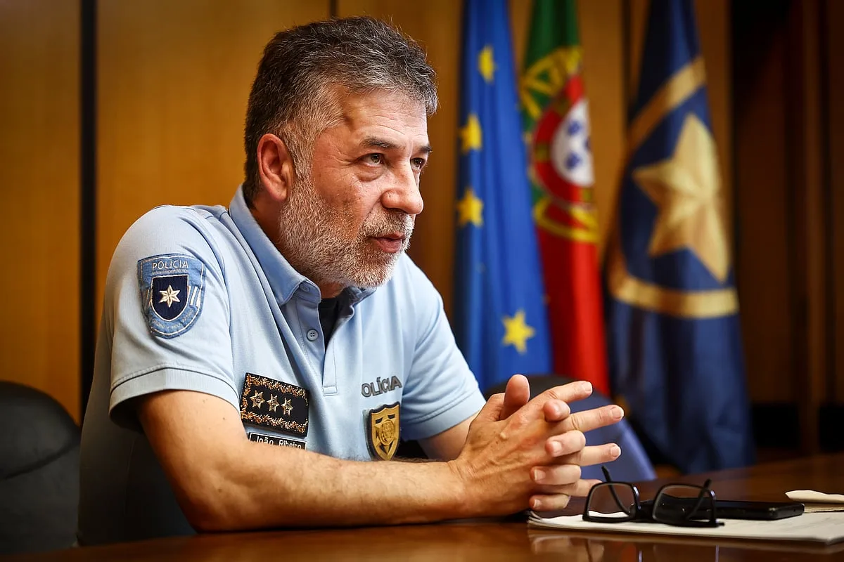 PSP procura "solução rápida" para centro de detenção de imigrantes em Lisboa