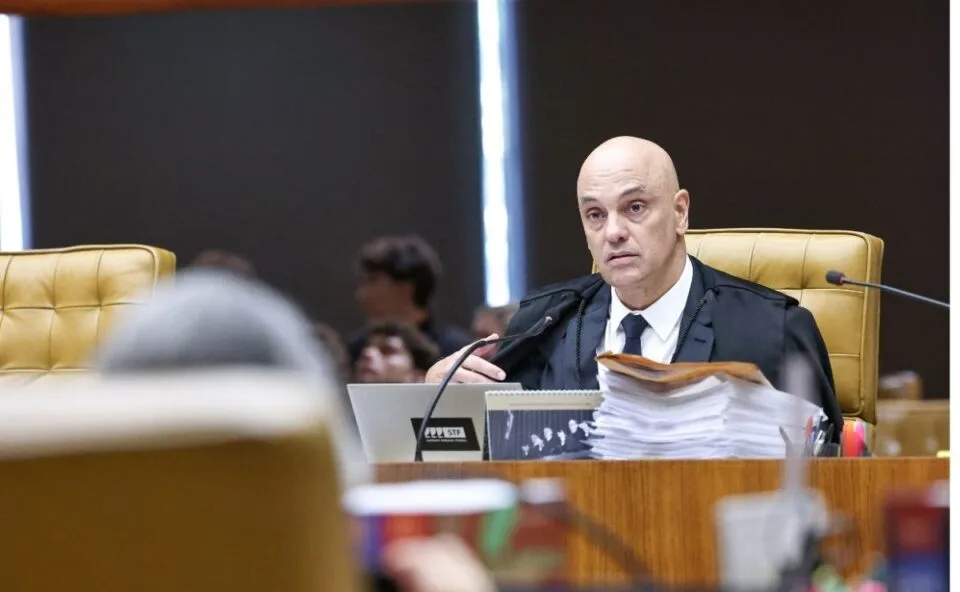 Mendonça avalia pedir investigação contra Moraes por suposta atuação em caso Vorcaro
