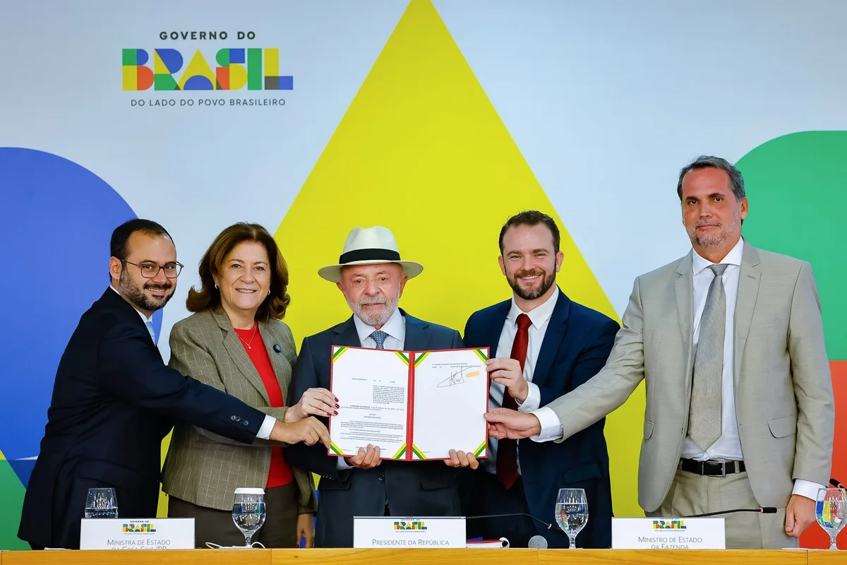 Mesmo com Desenrola, endividamento e inadimplência crescem e renovam recorde