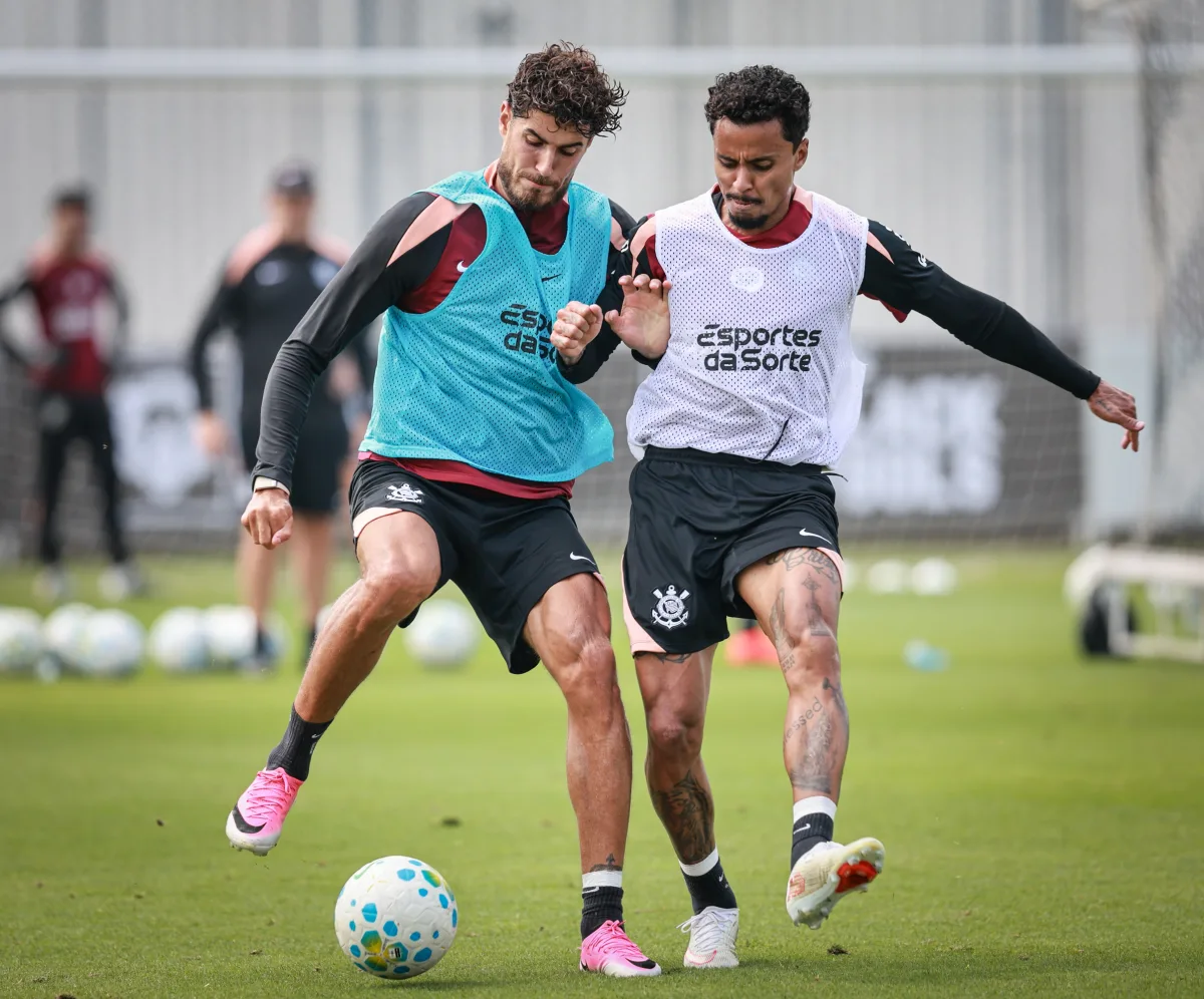 Veja galeria de fotos do treino do Corinthians nesta quarta-feira