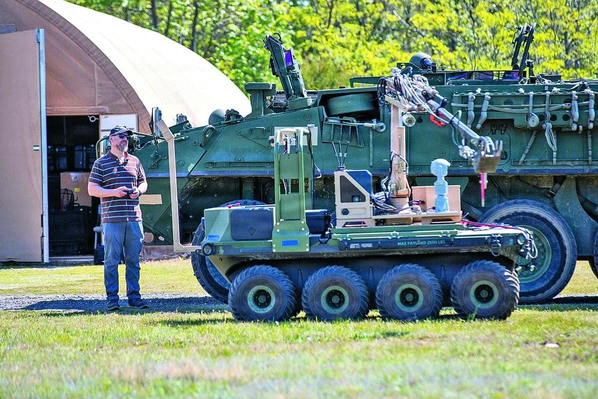News in brief - Global: Taiwan's AI push, K9 howitzers, drones and missiles