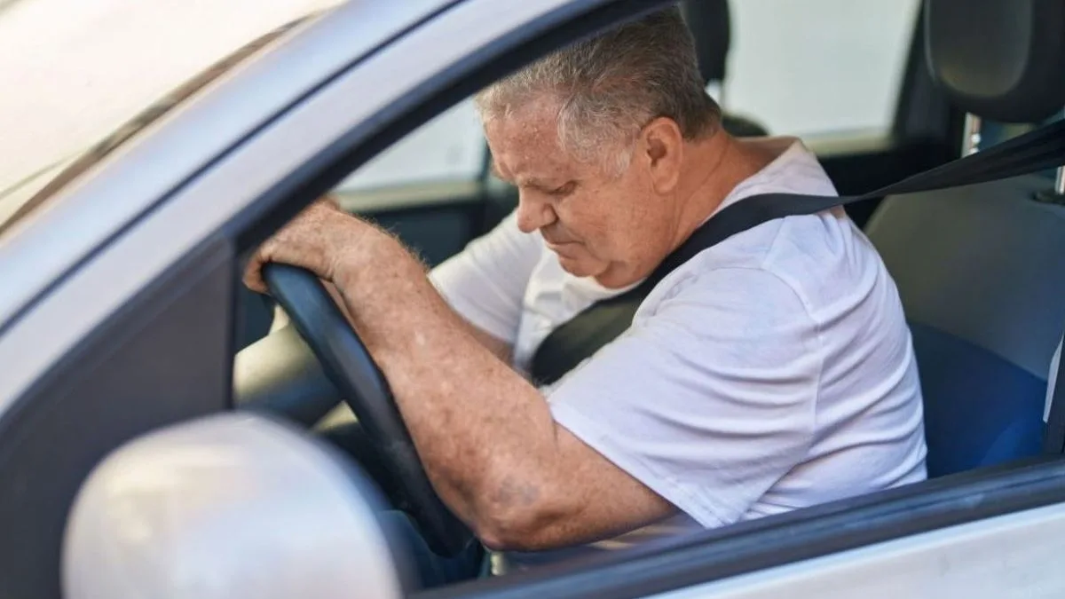 CNH para idosos: 5 doenças podem impedir motoristas acima de 70 anos de renovar a habilitação em 2026