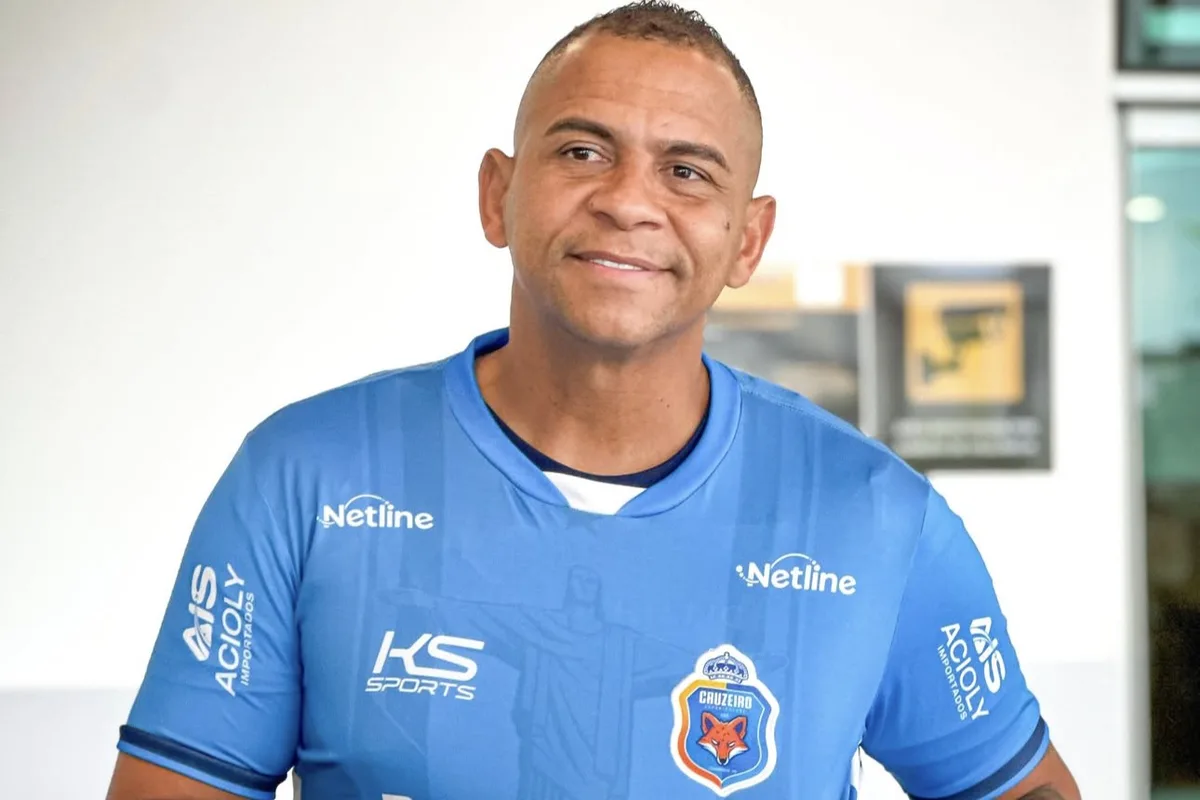 Walter diz que não soube lidar com dinheiro: "Perdi muito por falta de estudo"