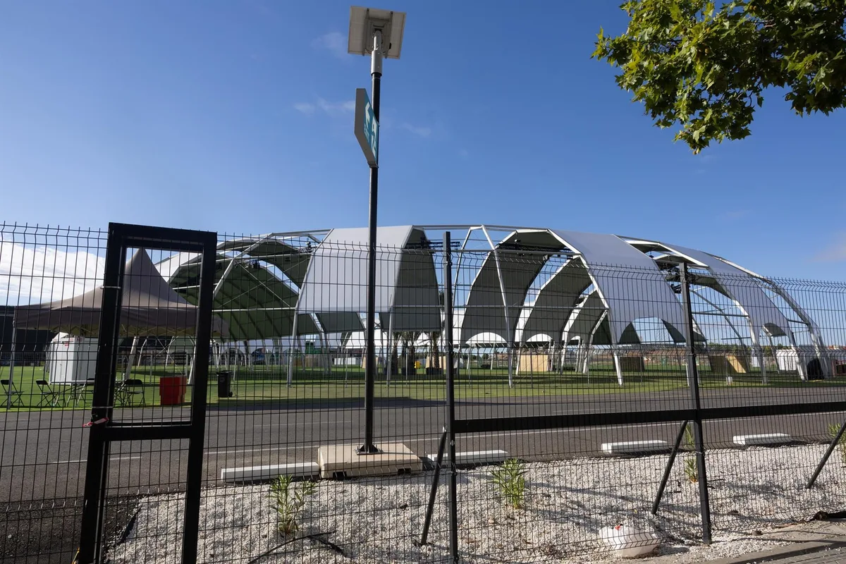 El Ayuntamiento asegura que el 'Estadio Shakira' estará terminado en diez días y contará un plan de movilidad "mejorado"