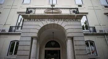Constitucional afirma que não tem "pendente nenhum pedido de ilegalização" de partidos