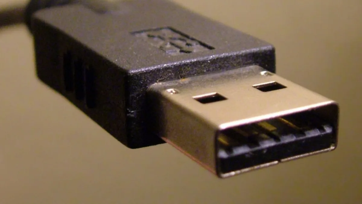 A história do USB: do cabo que só encaixa de um lado ao uso pelo iPhone