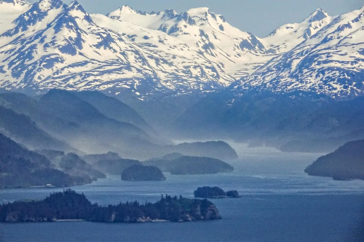 Al menos ocho muertos al estrellarse una avioneta en el suroeste de Alaska (EEUU)
