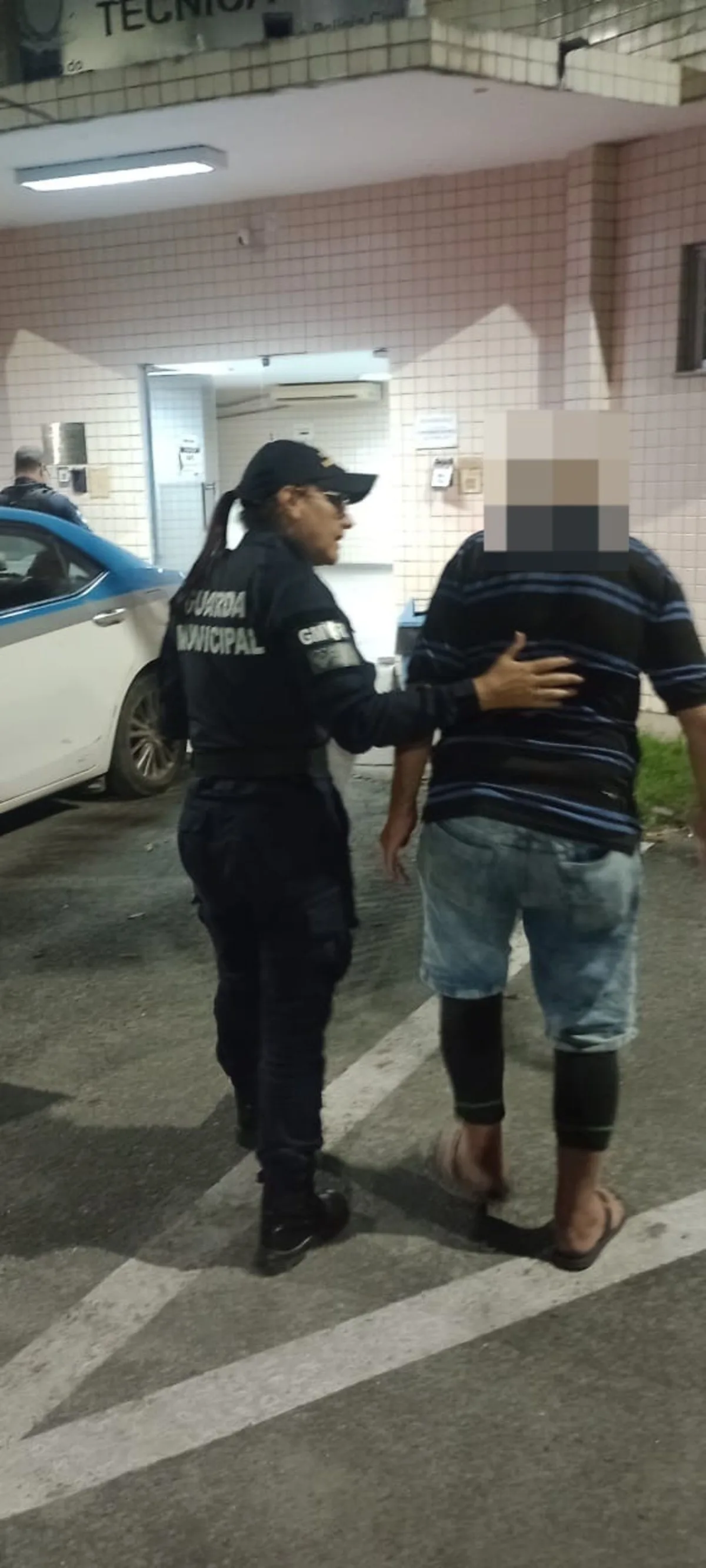Homem é preso por suspeita de agredir e ameaçar o próprio pai de morte em Volta Redonda