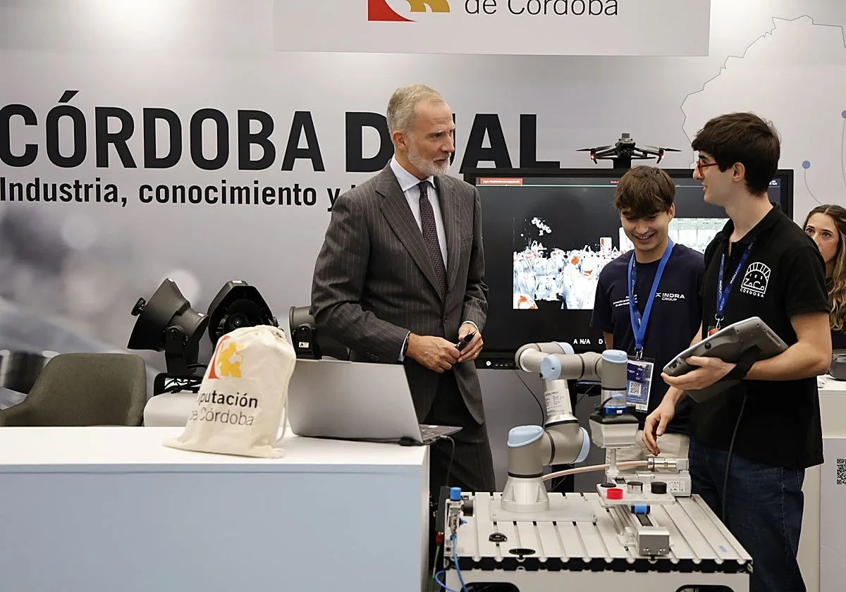 El Rey respalda en Córdoba el talento de la industria de Defensa