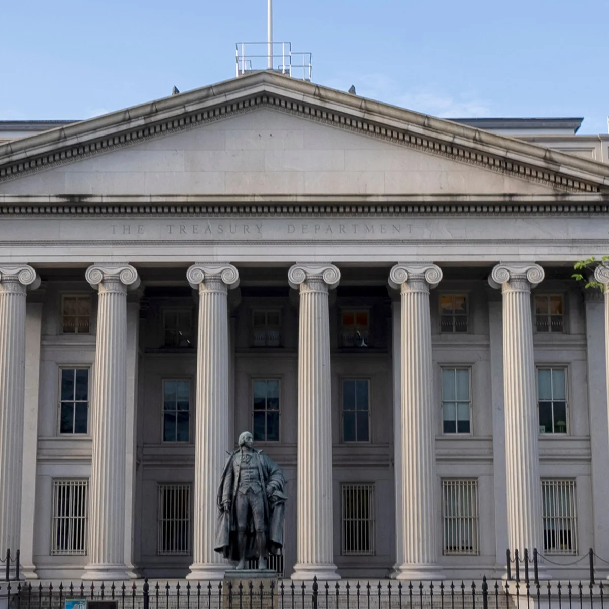 What the Jump in Global Interest Rates Means for the Economy