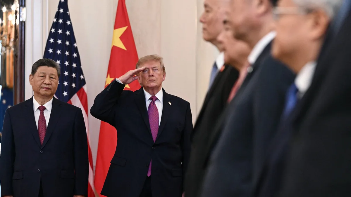 "Nous avons forgé une grande amitié": les images de l'arrivée de Xi Jinping accueilli par Donald Trump à la Maison Blanche