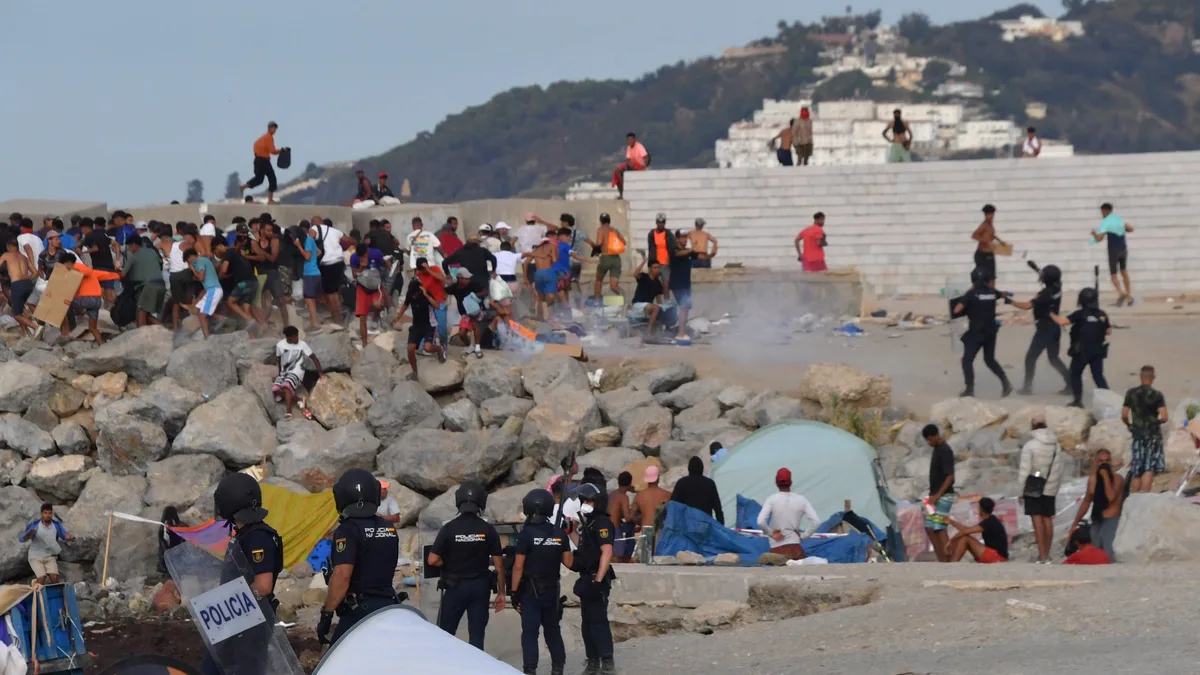 En Ceuta cae algo más que una frontera