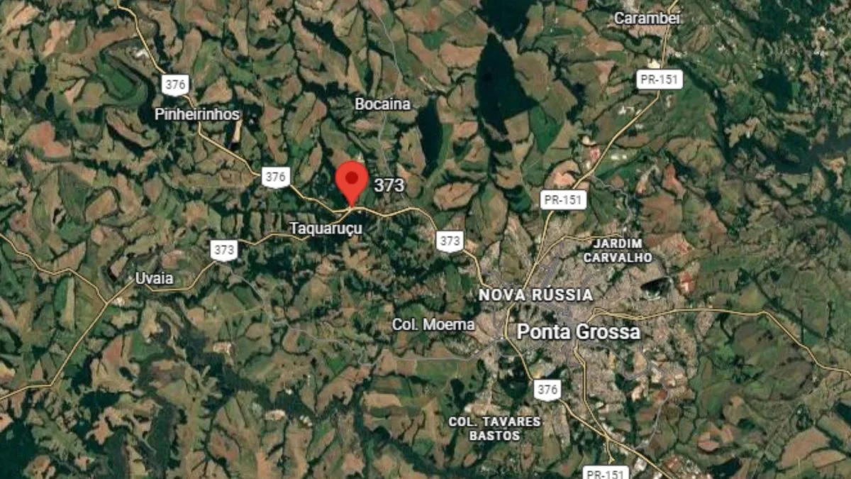 Acidente entre ônibus e carreta deixa 21 mortos na BR-373, no Paraná; interdição provoca quilômetros de congestionamento